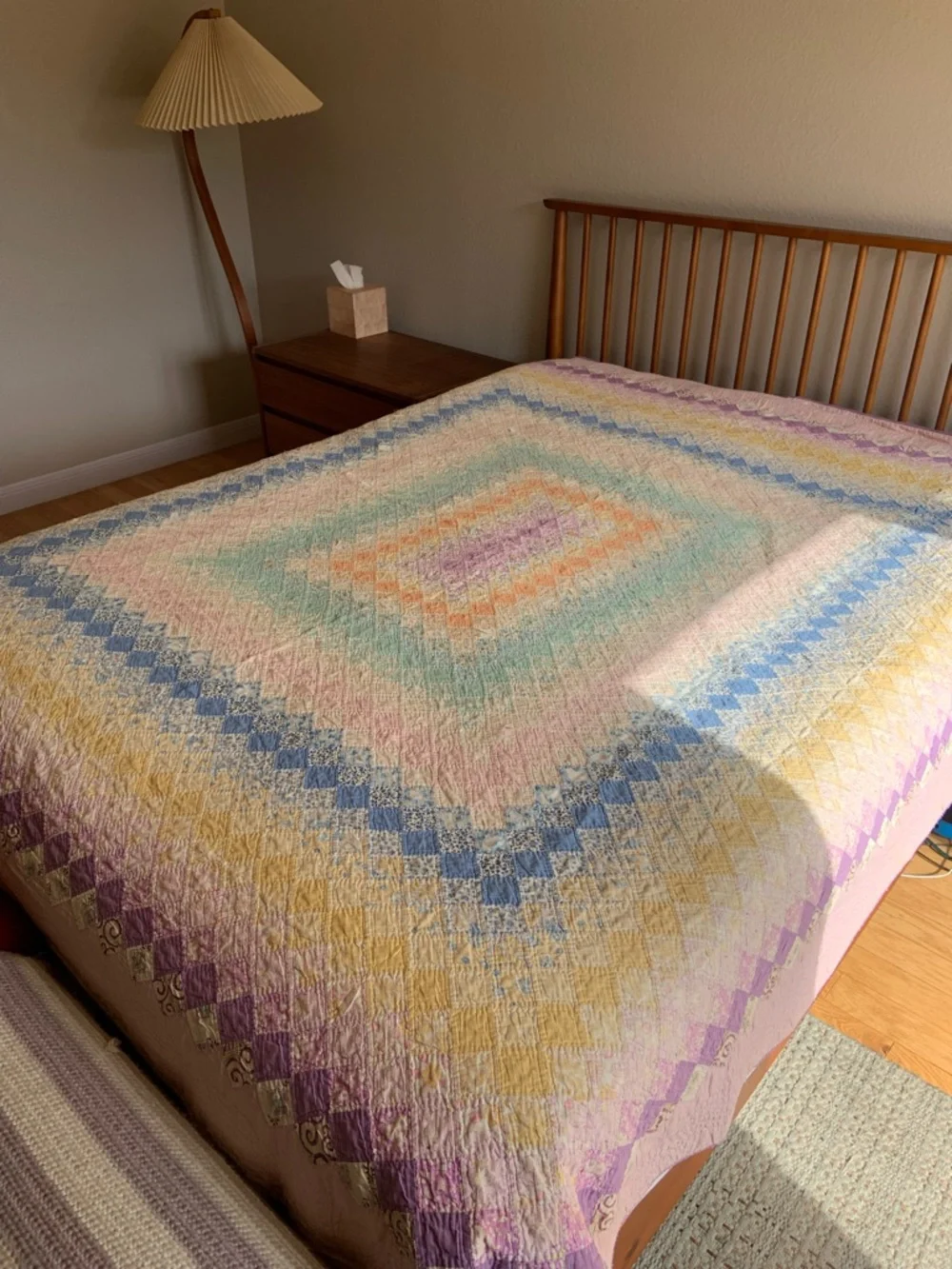 Vintage Around the World Diamond Quilt Bedspread - Soft Multicolor